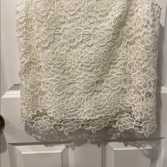 Nanette Lapore Gorgeous Lace Top EUC - Picture 3 of 8